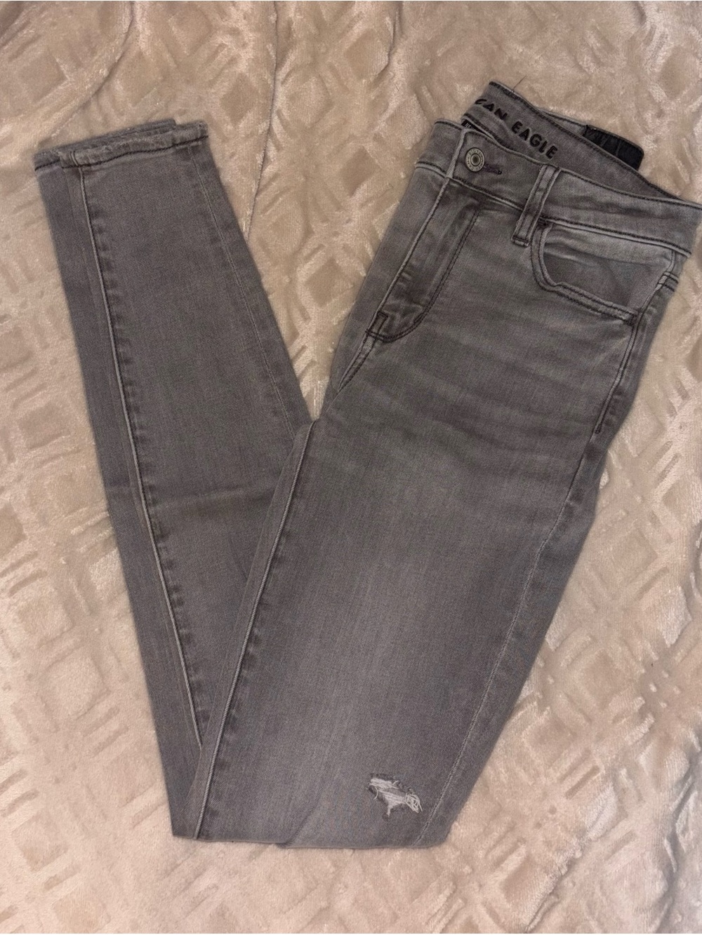 Women’s American Eagle High Rise Distressed Jeggings